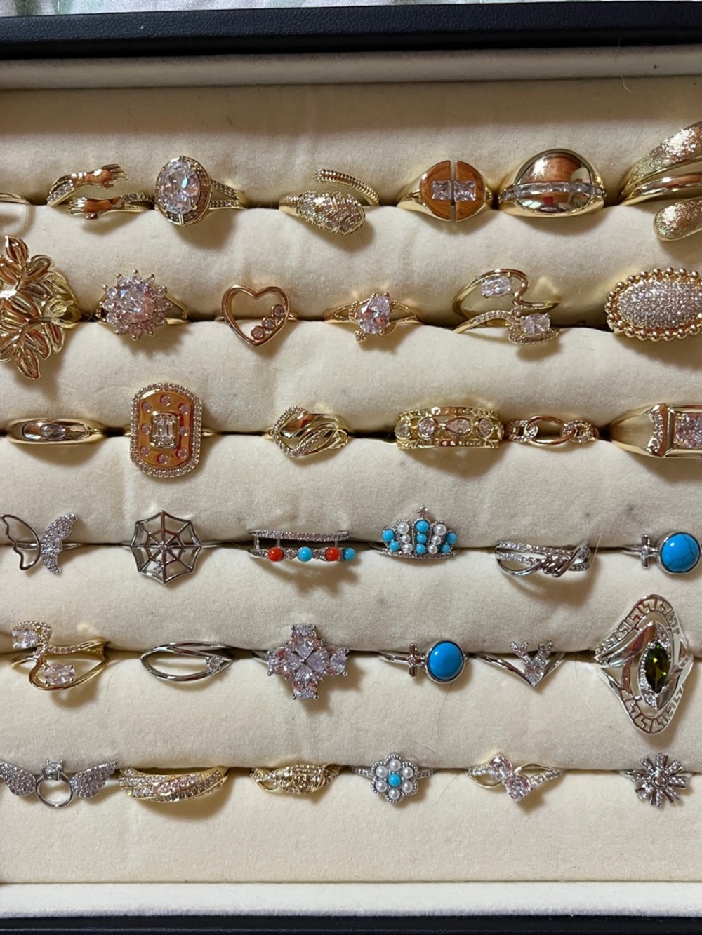 Pretty Bird Rings